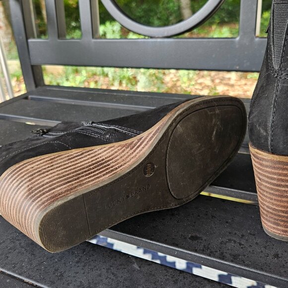 Lucky Brand Black Suede Wedge Booties SZ 6.5 - Picture 8 of 8